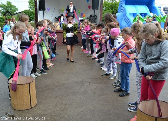 Grafika 43: Dzień dziecka w Gminnym Ośrodku Kultury w Nowej wsi Lęborskiej