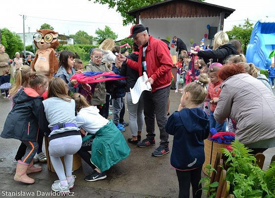 Grafika 50: Dzień dziecka w Gminnym Ośrodku Kultury w Nowej wsi Lęborskiej