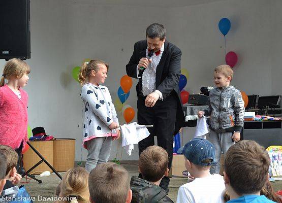 Grafika 94: Dzień dziecka w Gminnym Ośrodku Kultury w Nowej wsi Lęborskiej