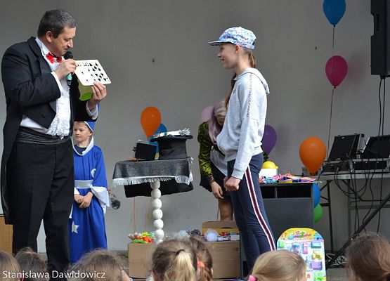 Grafika 88: Dzień dziecka w Gminnym Ośrodku Kultury w Nowej wsi Lęborskiej