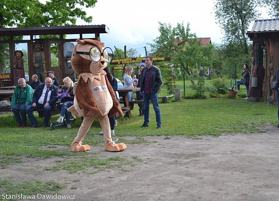 Grafika 96: Dzień dziecka w Gminnym Ośrodku Kultury w Nowej wsi Lęborskiej