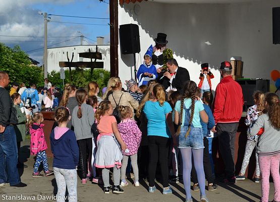 Grafika 116: Dzień dziecka w Gminnym Ośrodku Kultury w Nowej wsi Lęborskiej