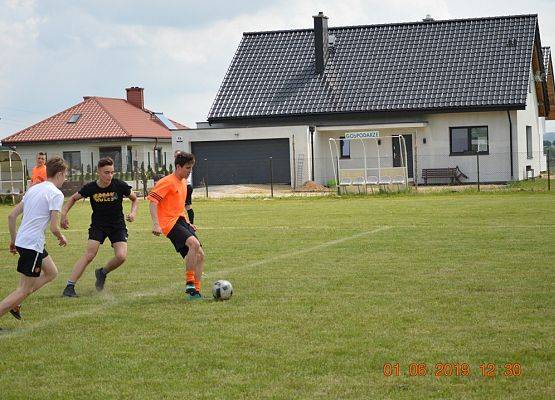 Grafika 87: LATARNIK  Choczewo  i  FC  ANIOŁY  Nowa  Wieś  Lęborska             najlepsze  w  tegorocznym  turnieju
