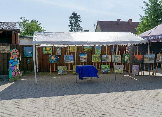 Grafika 32: Wernizaż poplenerowy "Piękno Natury"