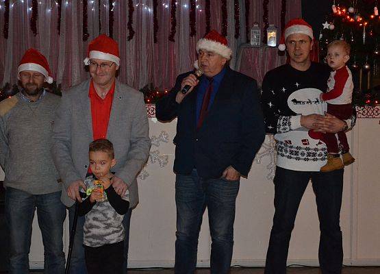 Grafika 2: Mikołajki w GOK- fotorelacja