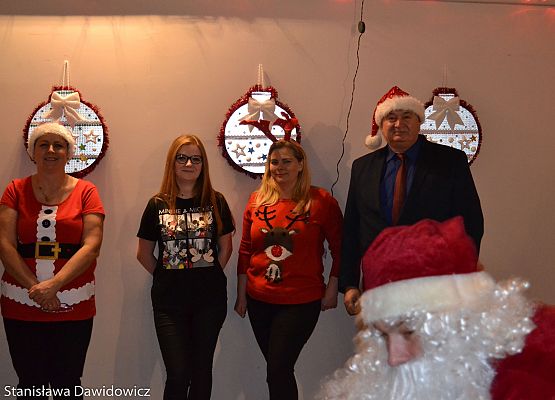 Grafika 5: Mikołajki w GOK- fotorelacja