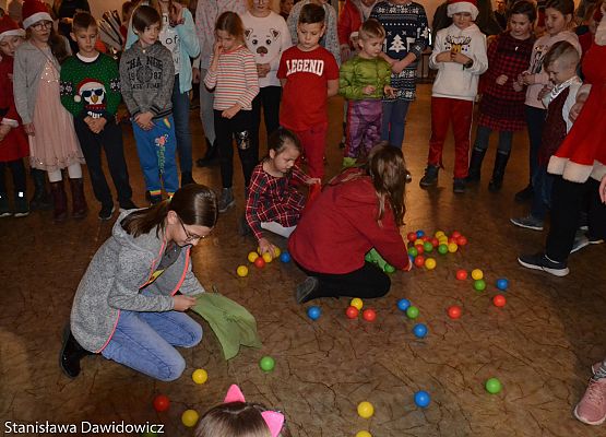 Grafika 11: Mikołajki w GOK- fotorelacja