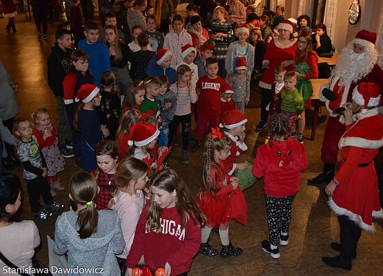Grafika 17: Mikołajki w GOK- fotorelacja