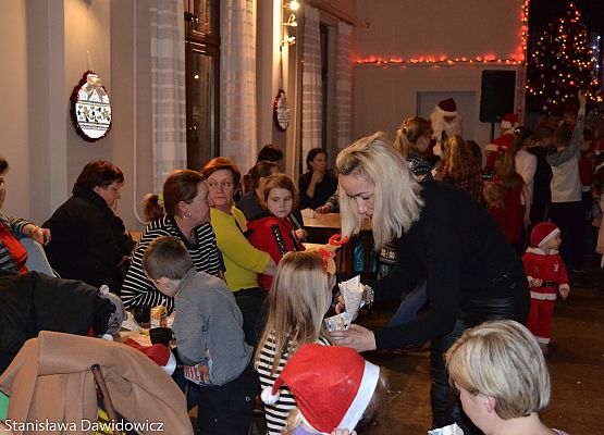 Grafika 42: Mikołajki w GOK- fotorelacja