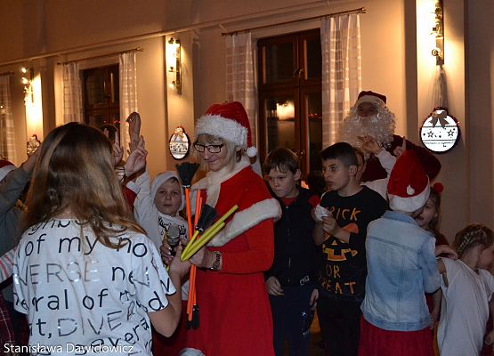 Grafika 43: Mikołajki w GOK- fotorelacja