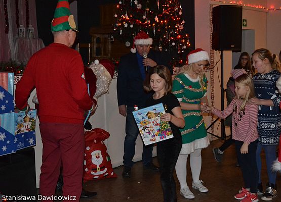 Grafika 49: Mikołajki w GOK- fotorelacja