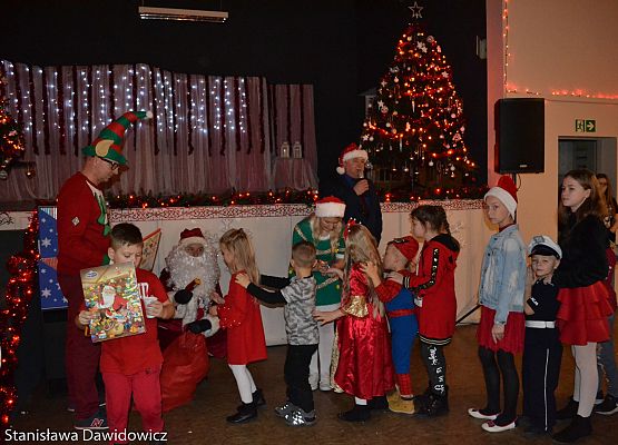 Grafika 54: Mikołajki w GOK- fotorelacja