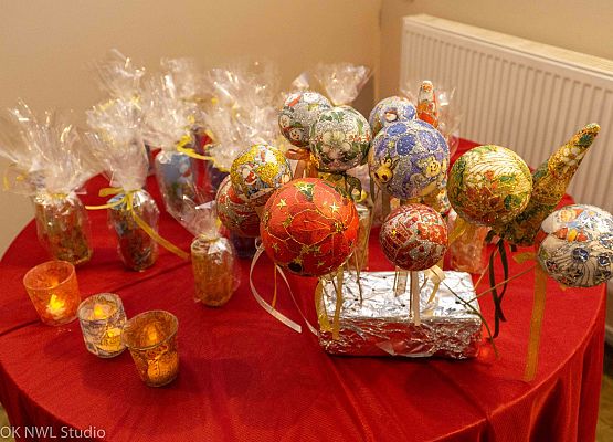 Grafika 4: Kiermasz świąteczny oraz koncert "Ida Święta"