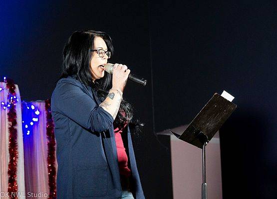 Grafika 33: Kiermasz świąteczny oraz koncert "Ida Święta"