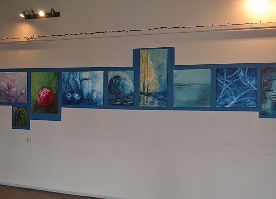 Grafika 4: Fotorelacja z wernisażu malarstwa Jadwigi Szczepańskiej i Magdaleny Szczęsnej z dnia 04.03.2020