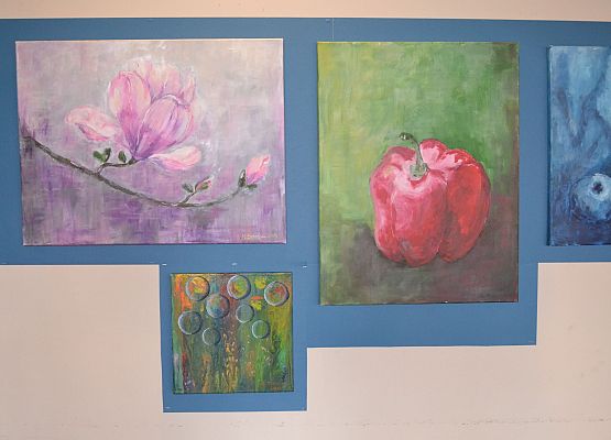 Grafika 6: Fotorelacja z wernisażu malarstwa Jadwigi Szczepańskiej i Magdaleny Szczęsnej z dnia 04.03.2020