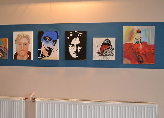 Grafika 8: Fotorelacja z wernisażu malarstwa Jadwigi Szczepańskiej i Magdaleny Szczęsnej z dnia 04.03.2020