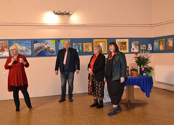 Grafika 25: Fotorelacja z wernisażu malarstwa Jadwigi Szczepańskiej i Magdaleny Szczęsnej z dnia 04.03.2020