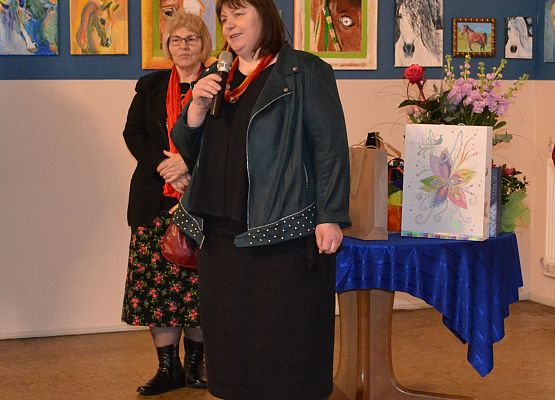 Grafika 32: Fotorelacja z wernisażu malarstwa Jadwigi Szczepańskiej i Magdaleny Szczęsnej z dnia 04.03.2020