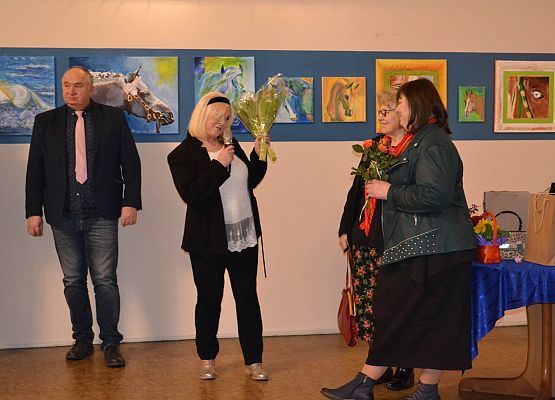 Grafika 38: Fotorelacja z wernisażu malarstwa Jadwigi Szczepańskiej i Magdaleny Szczęsnej z dnia 04.03.2020