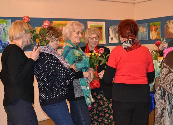 Grafika 43: Fotorelacja z wernisażu malarstwa Jadwigi Szczepańskiej i Magdaleny Szczęsnej z dnia 04.03.2020