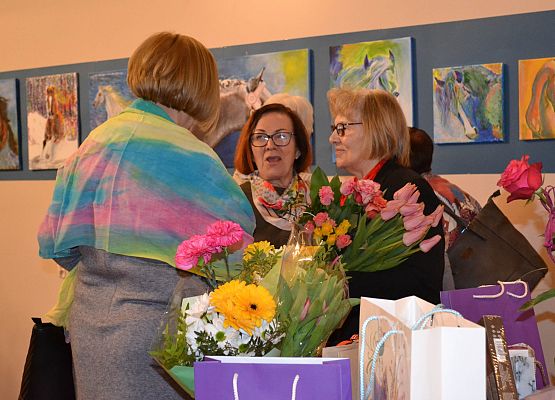 Grafika 49: Fotorelacja z wernisażu malarstwa Jadwigi Szczepańskiej i Magdaleny Szczęsnej z dnia 04.03.2020