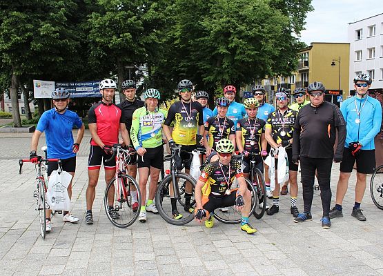 Grafika 3: Dwaj Reprezentanci Gminy Krzysiek i Wojtek dali radę. Pokonali 42.195 m w dobrym tempie