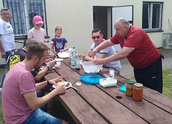 Grafika 7: Dwaj Reprezentanci Gminy Krzysiek i Wojtek dali radę. Pokonali 42.195 m w dobrym tempie