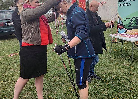 zawodnicy Nordic Walking na mecie