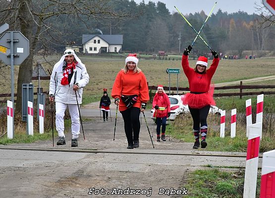 Grafika 9: Poszliśmy do Was z Prezentami.