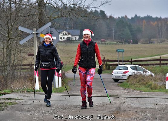 Grafika 10: Poszliśmy do Was z Prezentami.