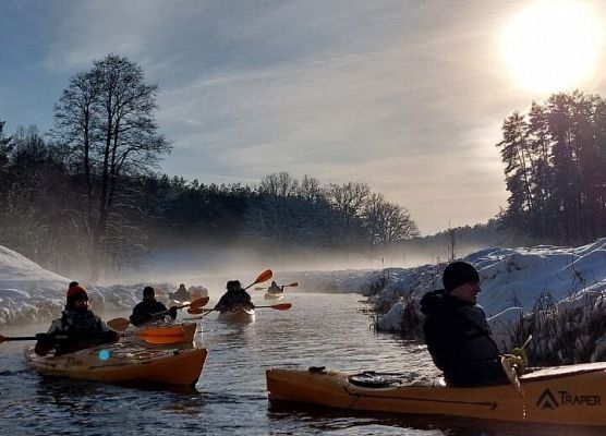 Uczestnicy rajdu podczas spływu.