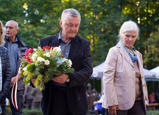 Pamięć o ofiarach KL Stutthof w Krępie Kaszubskiej grafika