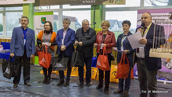 Grafika 36: II NOWOWIEJSKI POKAZ GOŁĘBII RASOWYCH I DROBIU RASOWEGO pod patronatem Wójta Gminy Nowa Wieś Lęborska.