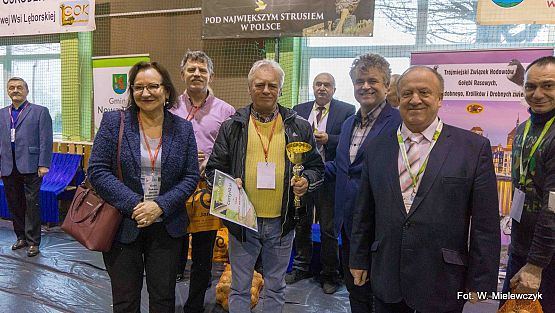 Grafika 39: II NOWOWIEJSKI POKAZ GOŁĘBII RASOWYCH I DROBIU RASOWEGO pod patronatem Wójta Gminy Nowa Wieś Lęborska.