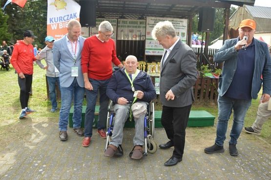 Grafika 11: 41.Międzynarodowy Otwarty Bieg Przełajowy w Obliwicach