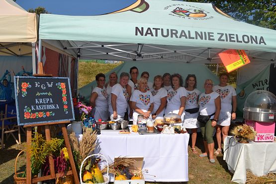 Dożynki Powiatowe w Cewicach.