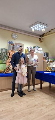 Wręczanie nagród i dyplomów uczestnikom konkursu.