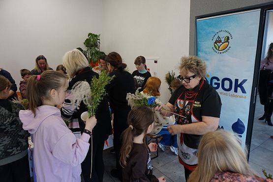 Konkurs na Eko Palmę Wielkanocną w Mostach – tradycja w dobrym stylu grafika