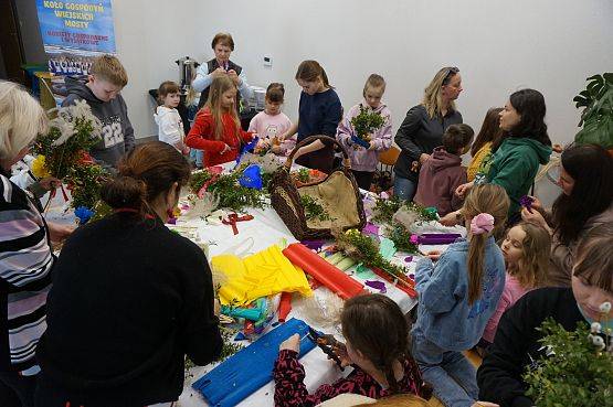 Konkurs na Eko Palmę Wielkanocną w Mostach – tradycja w dobrym stylu grafika