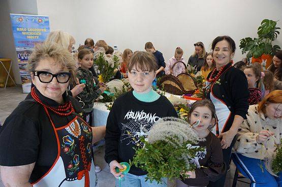 Konkurs na Eko Palmę Wielkanocną w Mostach – tradycja w dobrym stylu grafika