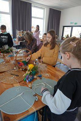 Konkurs na Eko Palmę Wielkanocną w Mostach – tradycja w dobrym stylu grafika